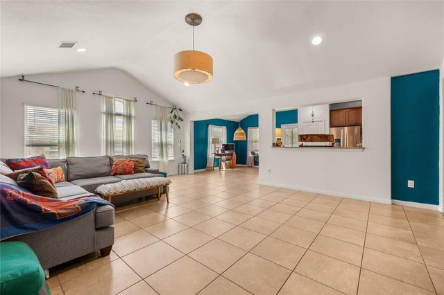 633 Schefer ST, Leander, TX 78641