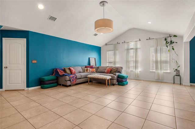 633 Schefer ST, Leander, TX 78641