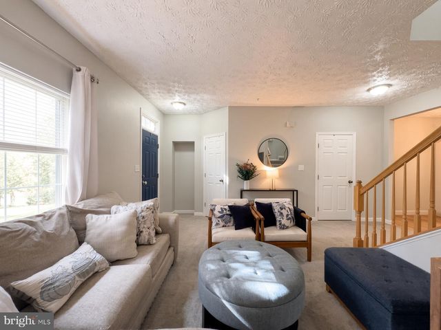8339 FROSTWOOD DR, Laurel, MD 20724