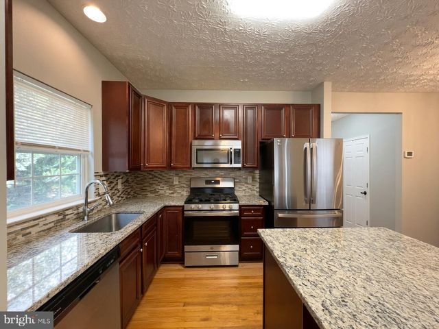 8339 FROSTWOOD DR, Laurel, MD 20724