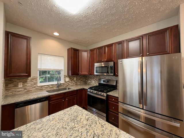 8339 FROSTWOOD DR, Laurel, MD 20724