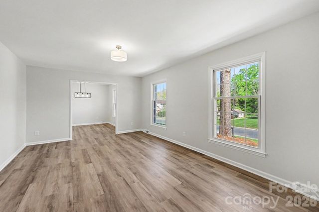 834 Braxfield Drive, Charlotte, NC 28217