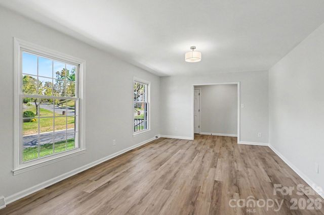 834 Braxfield Drive, Charlotte, NC 28217