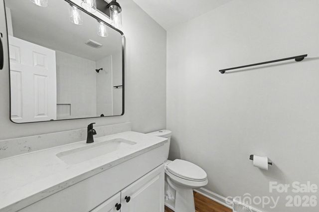 834 Braxfield Drive, Charlotte, NC 28217