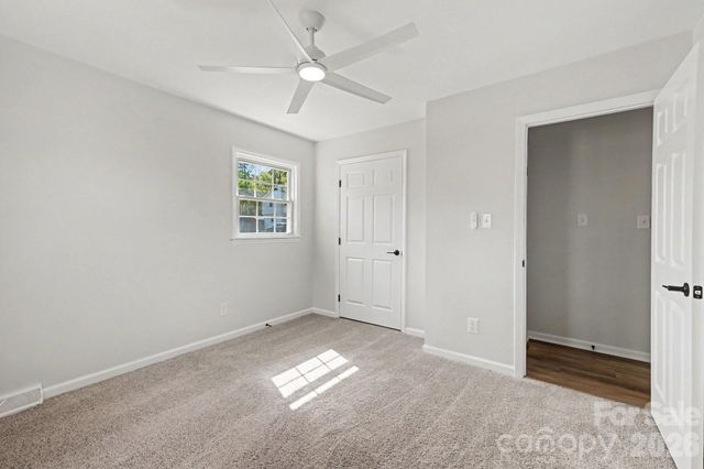 834 Braxfield Drive, Charlotte, NC 28217