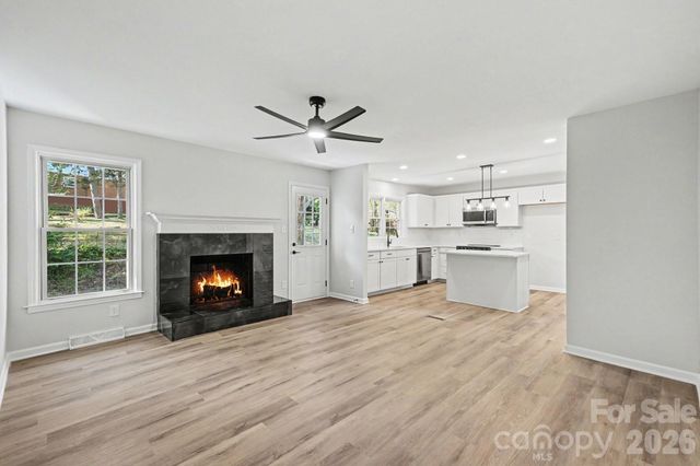 834 Braxfield Drive, Charlotte, NC 28217