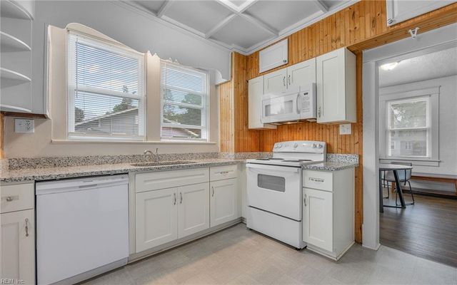 3704 Deep Creek BLVD, Portsmouth, VA 23702