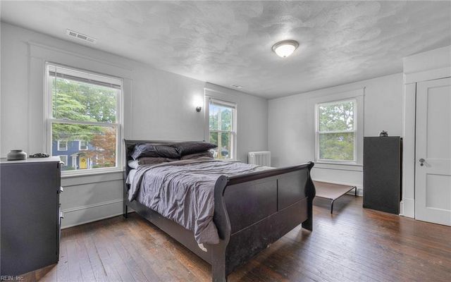 3704 Deep Creek BLVD, Portsmouth, VA 23702