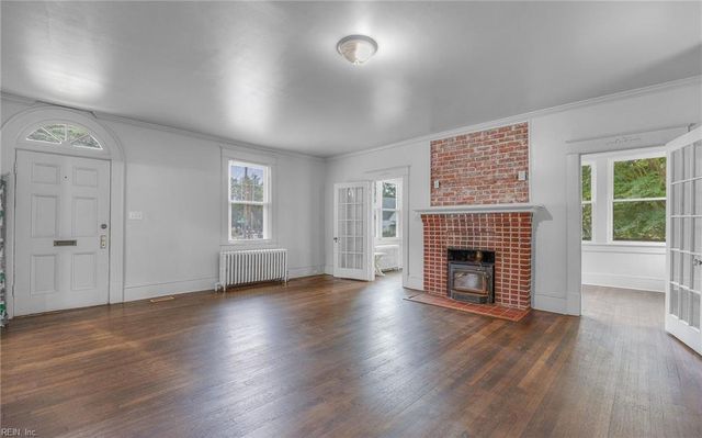 3704 Deep Creek BLVD, Portsmouth, VA 23702