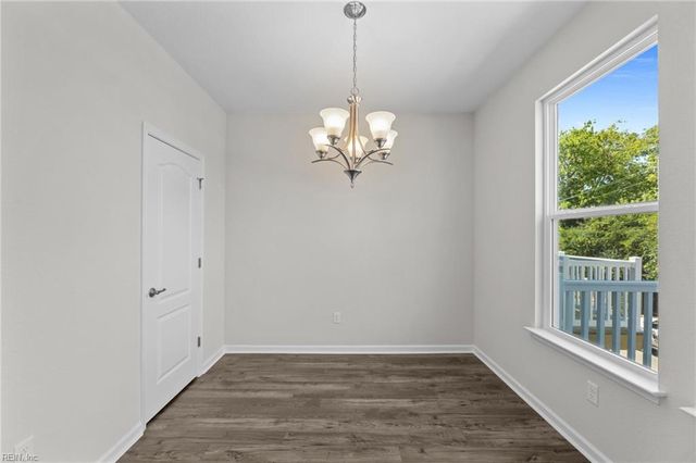 102 Freeman DR, Hampton, VA 23666