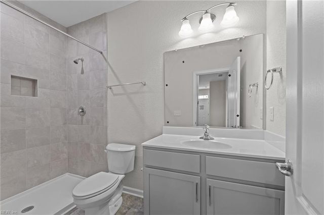 102 Freeman DR, Hampton, VA 23666