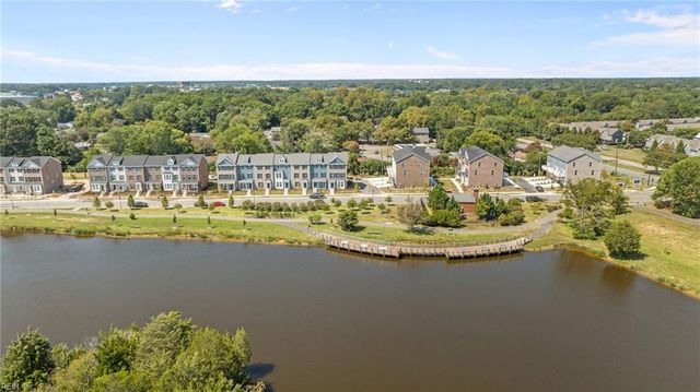 102 Freeman DR, Hampton, VA 23666