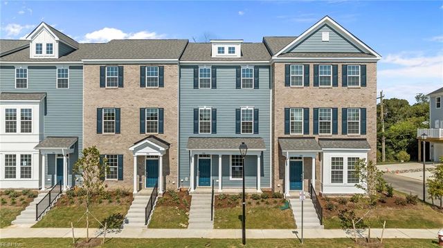 102 Freeman DR, Hampton, VA 23666