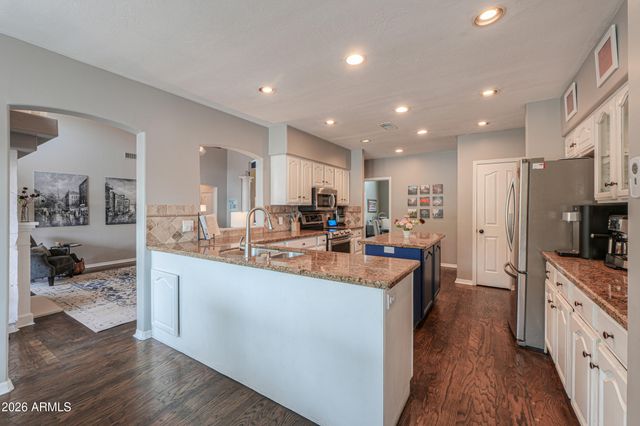 4038 E GLENCOVE Street, Mesa, AZ 85205