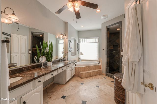 4038 E GLENCOVE Street, Mesa, AZ 85205