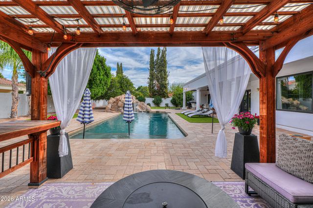 4038 E GLENCOVE Street, Mesa, AZ 85205