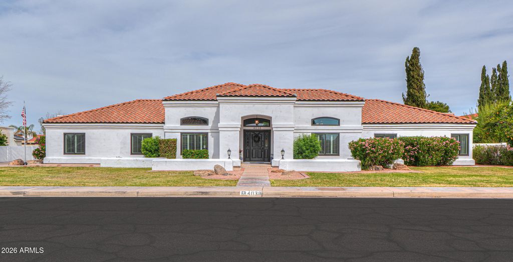 4038 E GLENCOVE Street, Mesa, AZ 85205