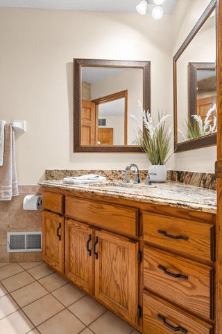14305 44th Avenue N, Plymouth, MN 55446