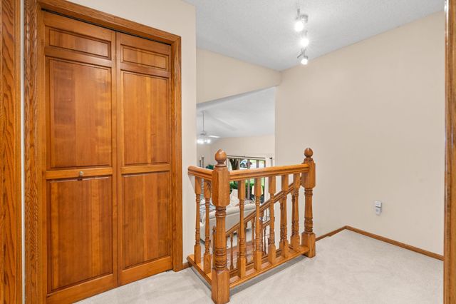 14305 44th Avenue N, Plymouth, MN 55446