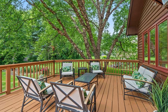 14305 44th Avenue N, Plymouth, MN 55446