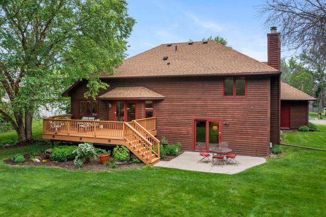 14305 44th Avenue N, Plymouth, MN 55446