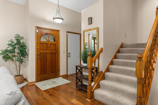 14305 44th Avenue N, Plymouth, MN 55446