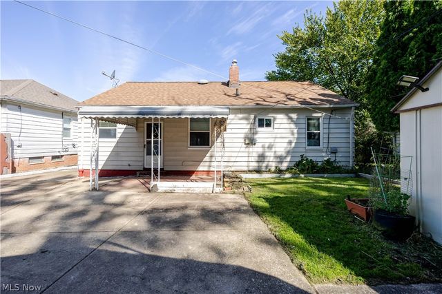 18416 Hazelwood Avenue, Maple Heights, OH 44137