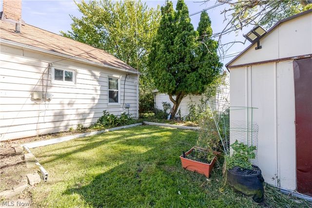 18416 Hazelwood Avenue, Maple Heights, OH 44137