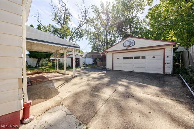 18416 Hazelwood Avenue, Maple Heights, OH 44137
