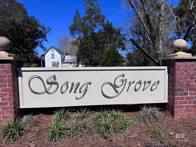 215 Pliska Street, Fairhope, AL 36532