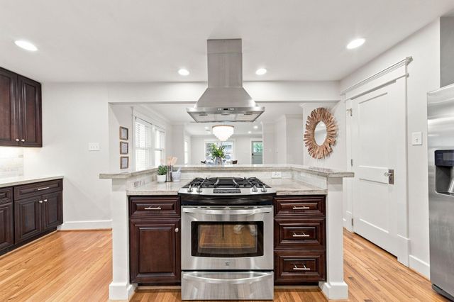 1329 Lawrence Street, Houston, TX 77008