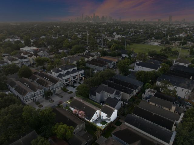 1329 Lawrence Street, Houston, TX 77008