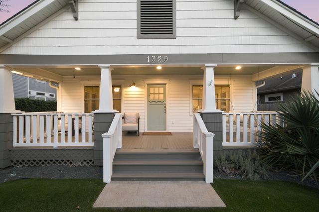1329 Lawrence Street, Houston, TX 77008