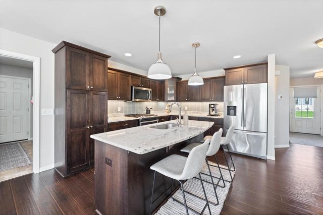 427 Sugar Maple Lane, Verona, WI 53593