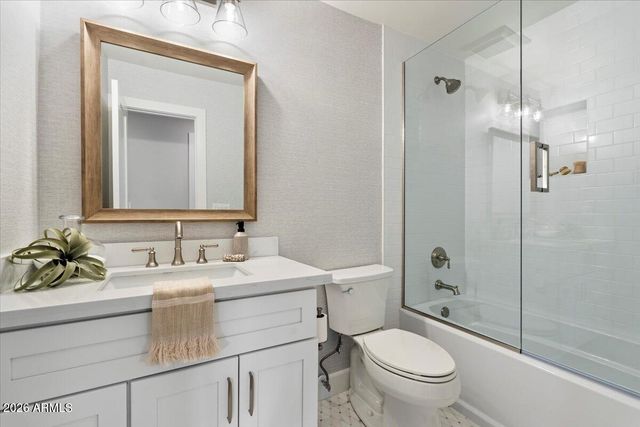 8638 E Highland Avenue, Scottsdale, AZ 85251