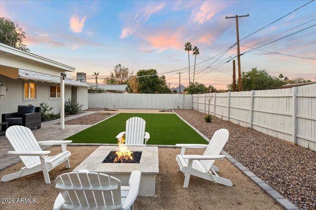 8638 E Highland Avenue, Scottsdale, AZ 85251