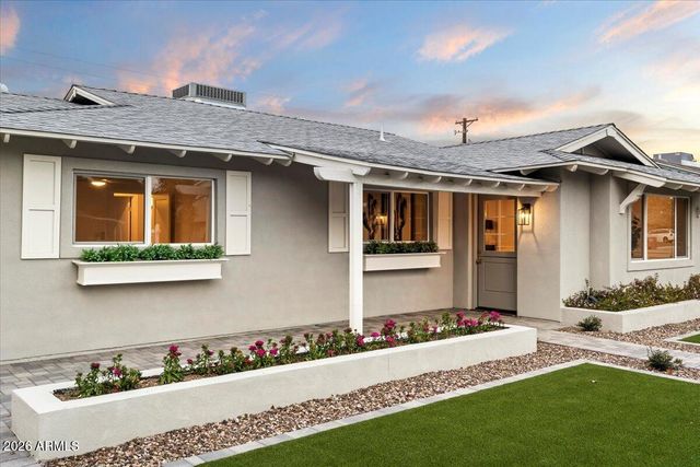 8638 E Highland Avenue, Scottsdale, AZ 85251