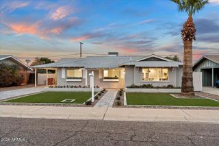 8638 E Highland Avenue, Scottsdale, AZ 85251