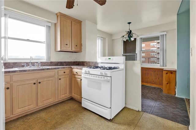 2483 W 16th Street 10H, Brooklyn, NY 11214
