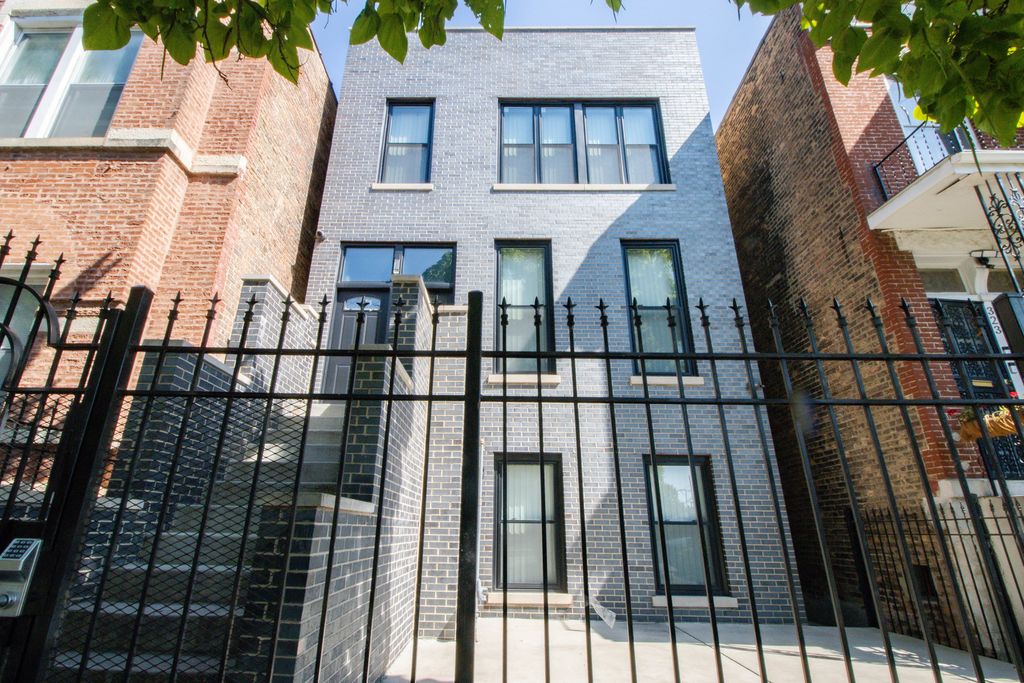 321 S Richmond Street, Chicago, IL 60612