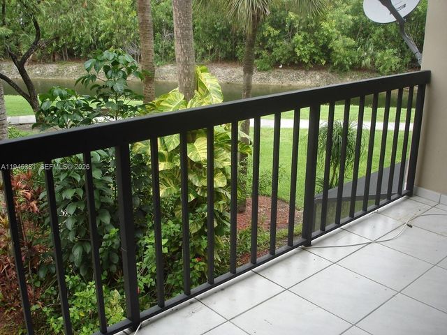 10865 SW 112th Ave 211, Miami, FL 33176