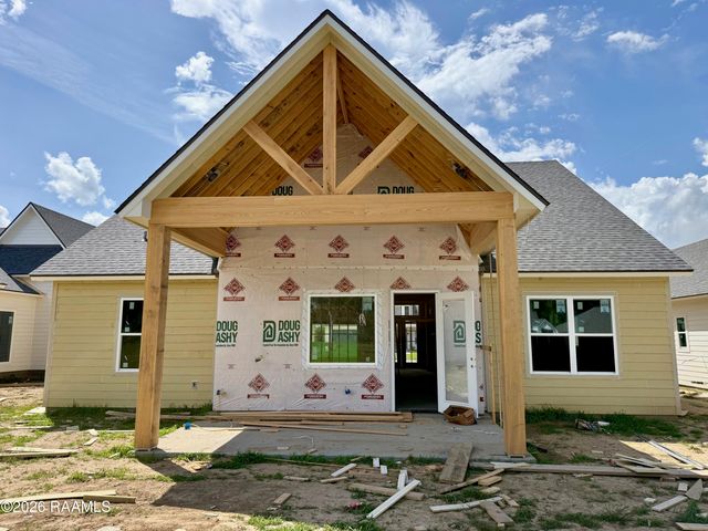 111 Fountain Mdw Drive, Broussard, LA 70518