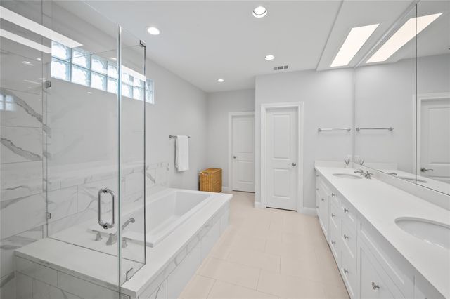 903 Daria Drive, Houston, TX 77079