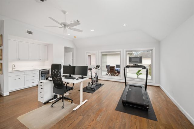 903 Daria Drive, Houston, TX 77079