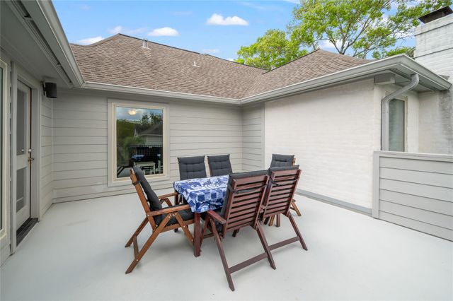 903 Daria Drive, Houston, TX 77079