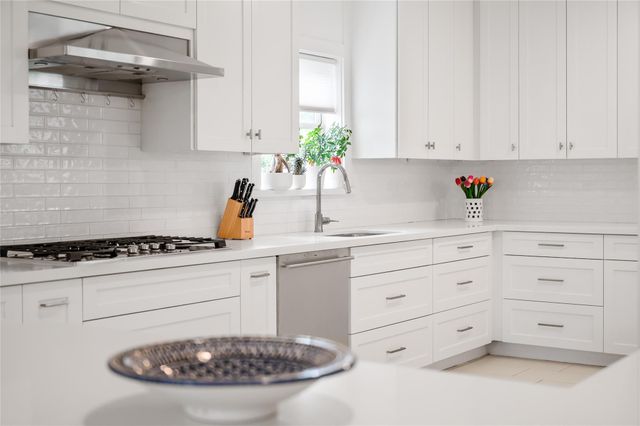 903 Daria Drive, Houston, TX 77079