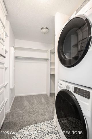 2505 Arbor Forest Drive 11, Lansing, MI 48910