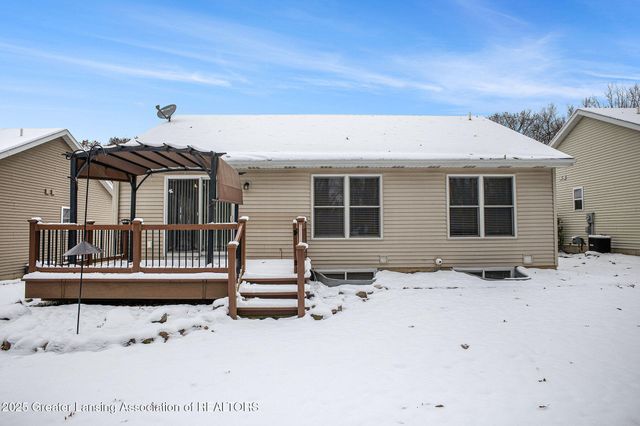 2505 Arbor Forest Drive 11, Lansing, MI 48910