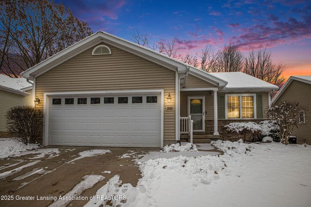 2505 Arbor Forest Drive 11, Lansing, MI 48910