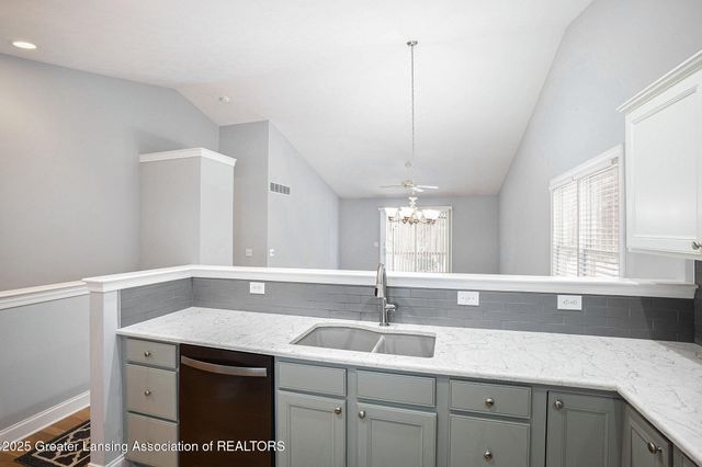 2505 Arbor Forest Drive 11, Lansing, MI 48910